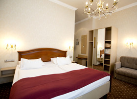 Josefine Hotel