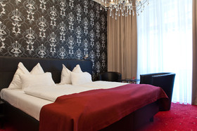 Josefine Hotel