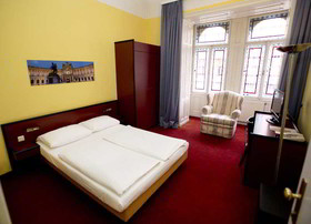 Josefine Hotel
