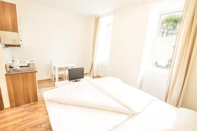 Grand Central Studio Apartments