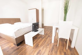 Grand Central Studio Apartments