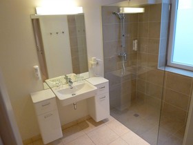 Hahn Apartment