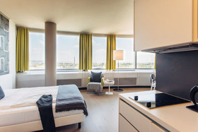 harry’s home Wien Millennium Tower