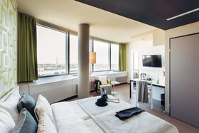 harry’s home Wien Millennium Tower