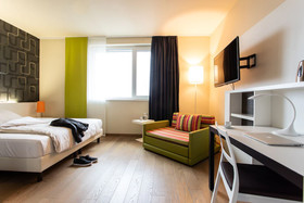 harry’s home Wien Millennium Tower