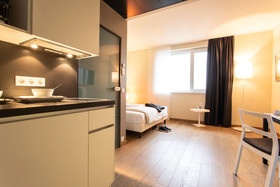 harry’s home Wien Millennium Tower