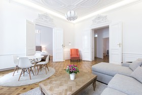 HeyMi Apartments