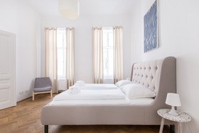 HeyMi Apartments