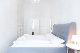 HeyMi Apartments