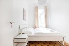 HeyMi Apartments
