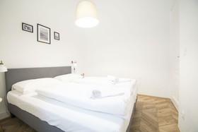 HeyMi Apartments