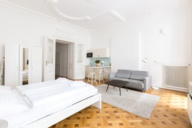 HeyMi Apartments