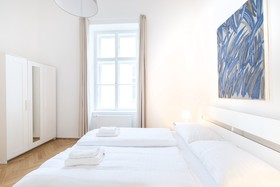 HeyMi Apartments