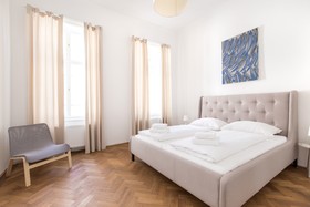HeyMi Apartments