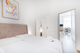 HeyMi Apartments