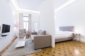 HeyMi Apartments