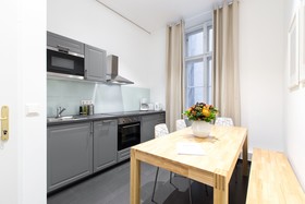 HeyMi Apartments