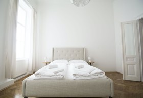 HeyMi Apartments