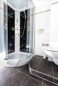 Holiday & Business Apartments Märzstrasse