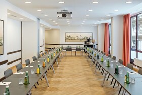 Hotel Astoria Vienna, Curio Collection by Hilton