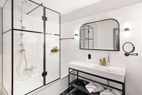 Hotel Astoria Vienna, Curio Collection by Hilton