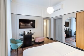 Hotel Astoria Vienna, Curio Collection by Hilton
