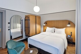 Hotel Astoria Vienna, Curio Collection by Hilton