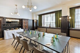 Hotel Astoria Vienna, Curio Collection by Hilton