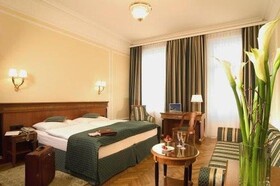 Hotel Astoria Vienna, Curio Collection by Hilton