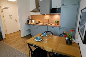 Jimmy's Apartments 11