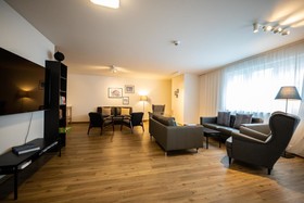 Jimmy's Apartments 11