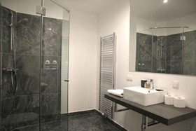Kimi Apartments