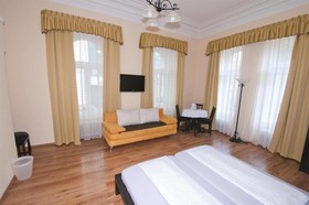 K&T Boardinghouse