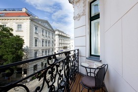 LiV'iN Residence by Fleming's Wien-Parlament