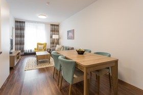 Mar Suite Apartments-Simmering
