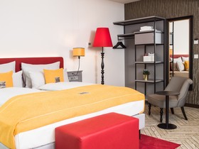 Holiday Inn - the niu, Franz Vienna