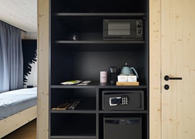 Numa Vienna Wood