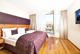 Pakat Suites