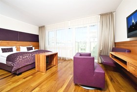 Pakat Suites