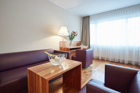 Pakat Suites
