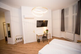Pension Central