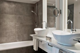 Renaissance Wien Hotel