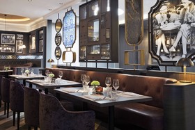 Renaissance Wien Hotel