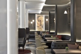 Renaissance Wien Hotel