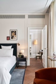 Rosewood Vienna