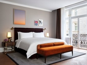 Rosewood Vienna
