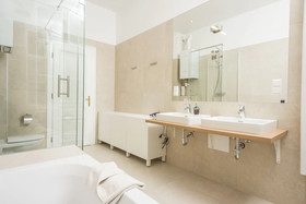 Senator Suite Stephansplatz by Welcome2vienna