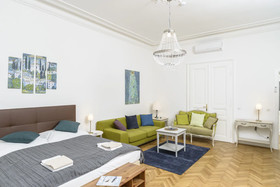 Senator Suite Stephansplatz by Welcome2vienna