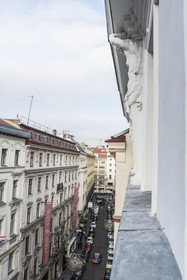 Senator Suite Stephansplatz by Welcome2vienna
