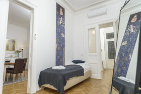 Senator Suite Stephansplatz by Welcome2vienna